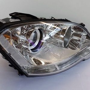 Mercedes Benz Class-M Hella Headlight 263064011
